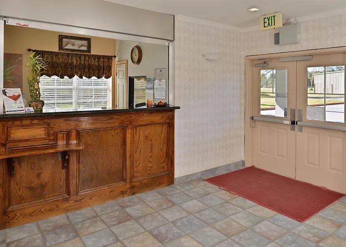 Americas Best Value Inn & Suites-Winnie